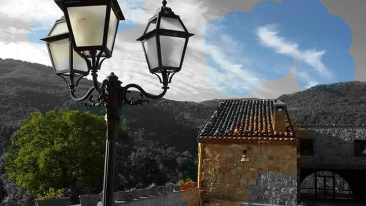 Masseria Rocca Di Gonato Castelbuono  Buitenkant foto